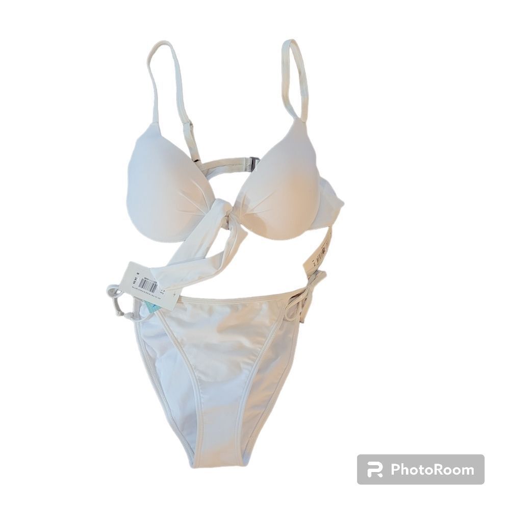 Bikini Bay white bikini with adjustable straps and ruched bottom NWT